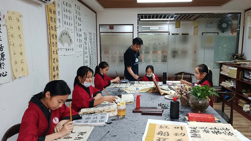 短期班与长期班：职业培训含金量的双重考量