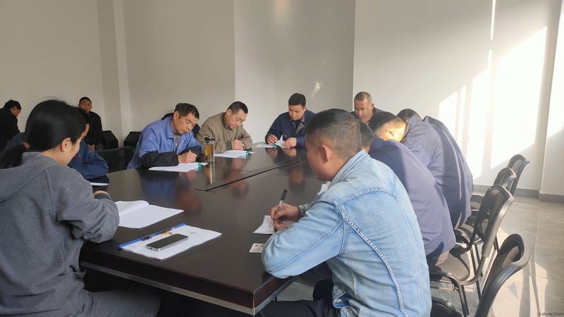为了避免在成人高考报名过程中出现材料审核不通过的情况，以下是一些建议：