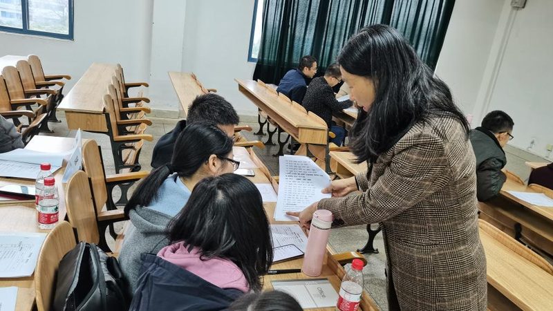 自考本科容易考的专业女生推荐