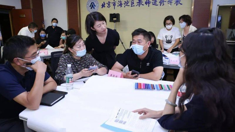 编程与机器人编程：孩子的未来技能选择