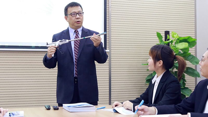 行政管理自考本科证书含金量：揭秘职场晋升的敲门砖
